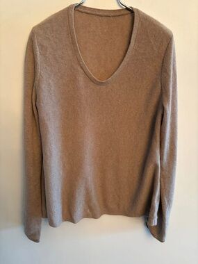 Garnet Hill Taupe V-Neck Cashmere sweater M/L